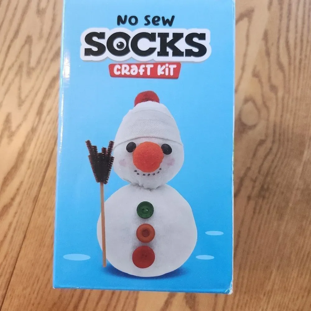 13 Socks No Sew Craft kit Create five Toys-Snowman Chick Caterpillar Bear Bunny
